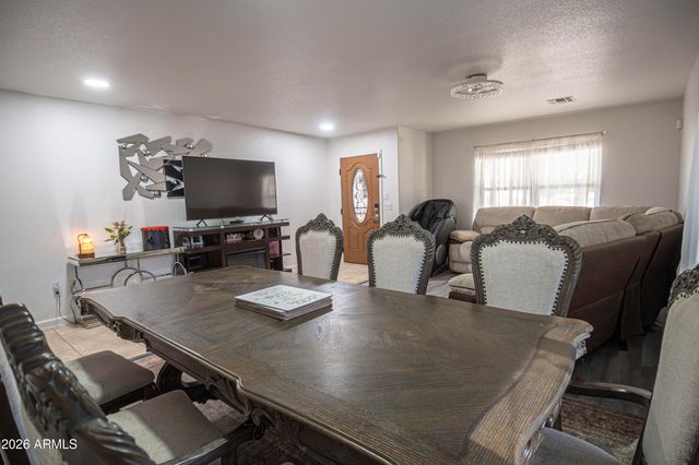 9315 W MARIPOSA Drive, Phoenix, AZ 85037