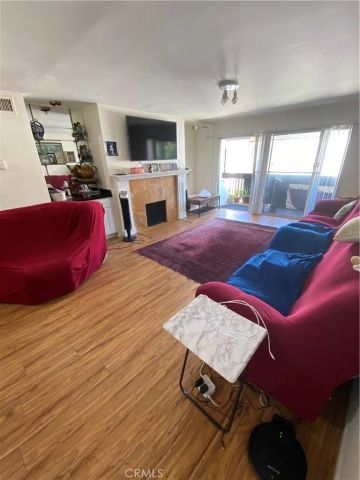 5334 Lindley Avenue 319, Encino, CA 91316