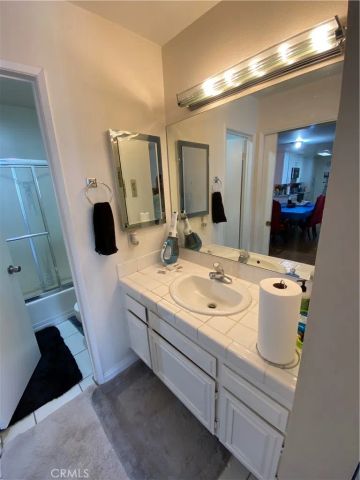 5334 Lindley Avenue 319, Encino, CA 91316