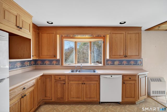 248 Cow Hill Road, Clinton, CT 06413