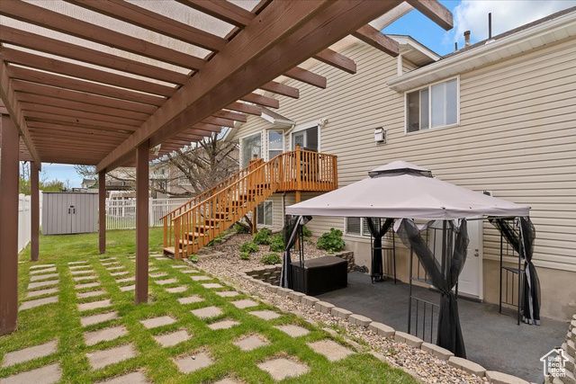 1403 GLENEAGLES DR, Syracuse, UT 84075