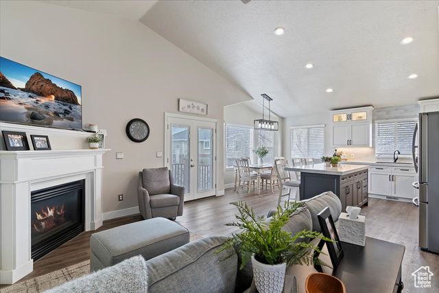 1403 GLENEAGLES DR, Syracuse, UT 84075