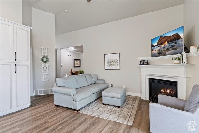 1403 GLENEAGLES DR, Syracuse, UT 84075