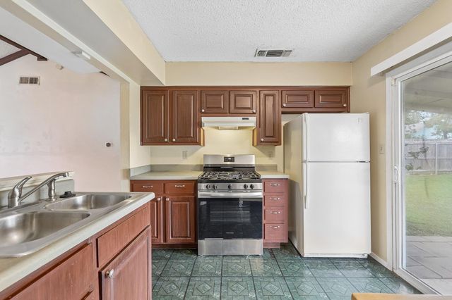 1105 Blue Ridge DR, Austin, TX 78753