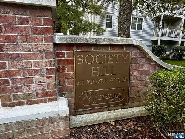 366 Cottonwood Way, Mahwah, NJ 07430