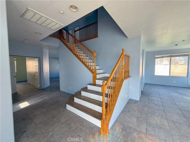 7565 Blue Mist Court, Fontana, CA 92336