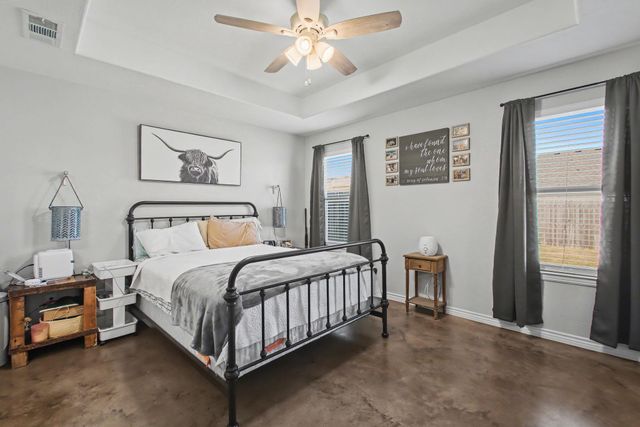 1135 Limestone DR, Lampasas, TX 76550