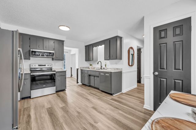 3413 Minor Dr, Clarksville, TN 37042