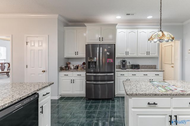 173 Forest Home Drive, Trinity, AL 35673