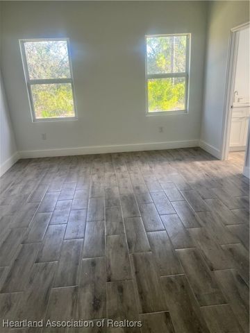 239 Pelican Avenue, Sebring, FL 33870