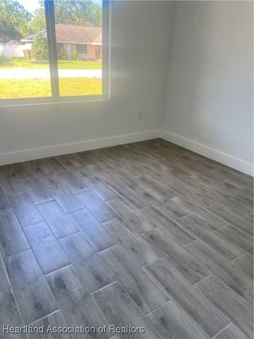 239 Pelican Avenue, Sebring, FL 33870