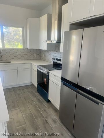 239 Pelican Avenue, Sebring, FL 33870