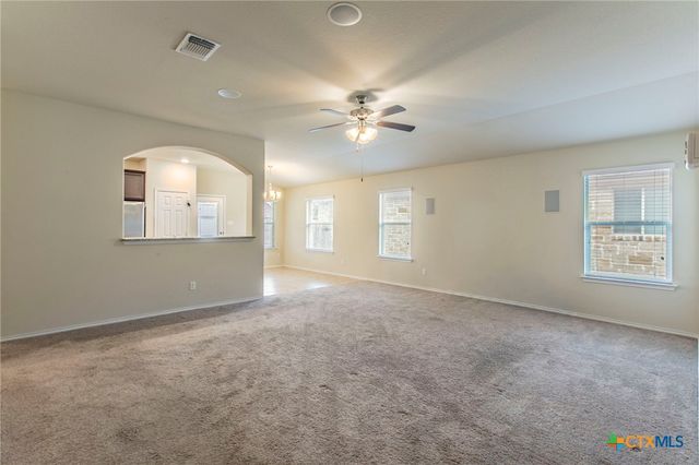 1304 Emerald Gate Drive, Temple, TX 76502