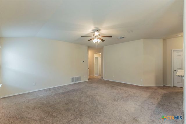 1304 Emerald Gate Drive, Temple, TX 76502