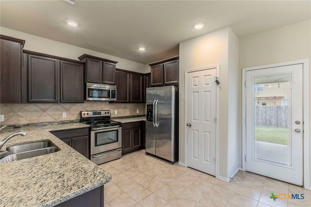 1304 Emerald Gate Drive, Temple, TX 76502