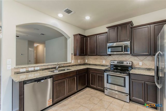 1304 Emerald Gate Drive, Temple, TX 76502