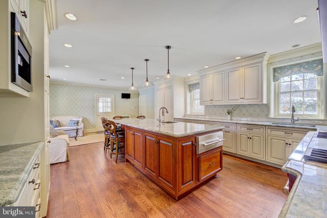 435 GARDEN LN, Bryn Mawr, PA 19010