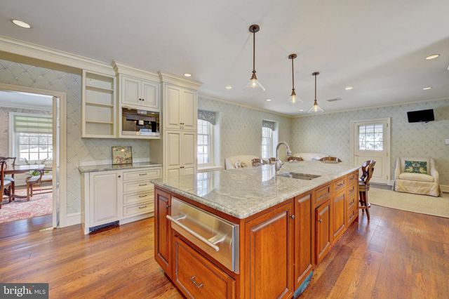 435 GARDEN LN, Bryn Mawr, PA 19010