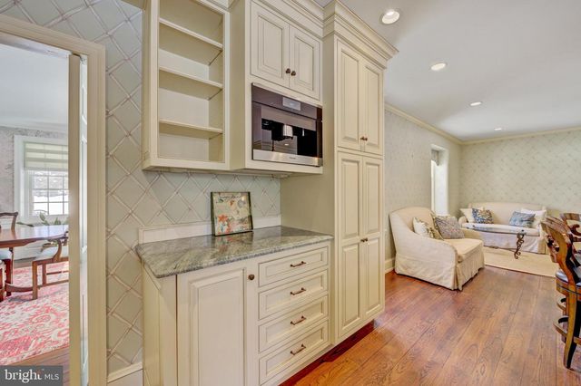 435 GARDEN LN, Bryn Mawr, PA 19010