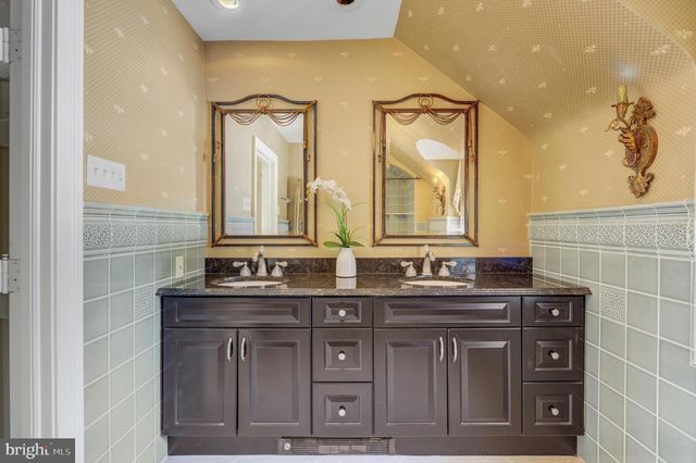 435 GARDEN LN, Bryn Mawr, PA 19010