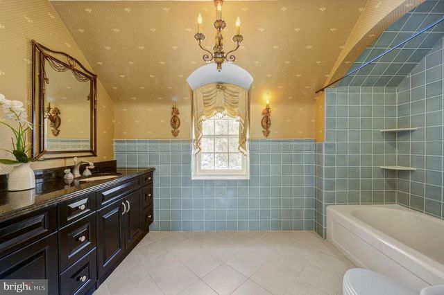 435 GARDEN LN, Bryn Mawr, PA 19010