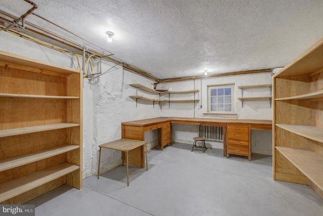 435 GARDEN LN, Bryn Mawr, PA 19010