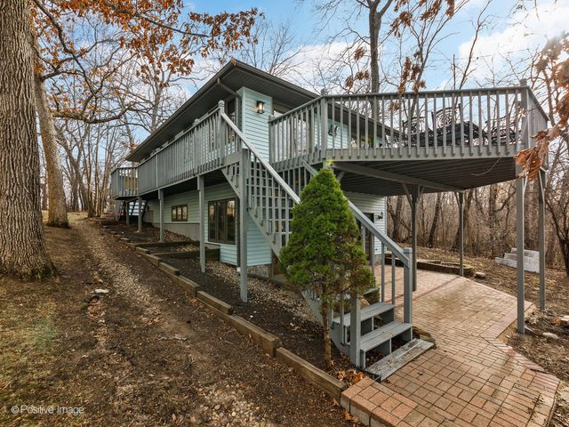 22566 W Lillian Place, Antioch, IL 60002