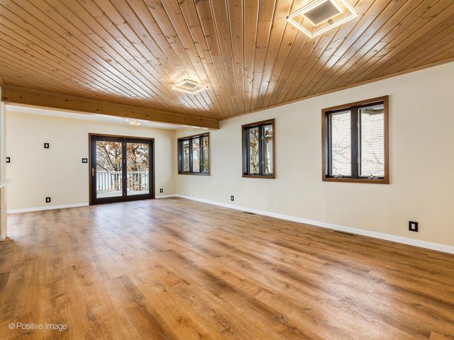 22566 W Lillian Place, Antioch, IL 60002