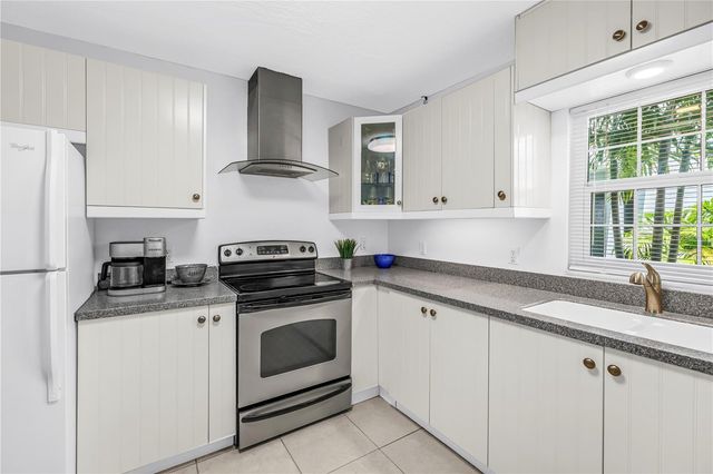 701 POINSETTIA ROAD 116, Belleair, FL 33756