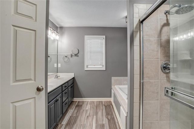 503 S 137th Place, Bonner Springs, KS 66012
