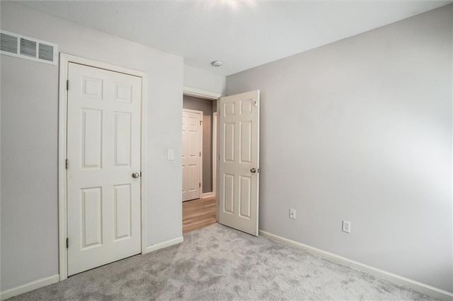 503 S 137th Place, Bonner Springs, KS 66012
