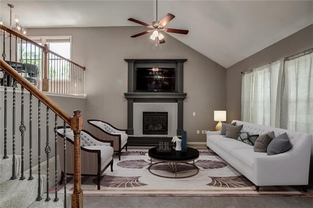 503 S 137th Place, Bonner Springs, KS 66012