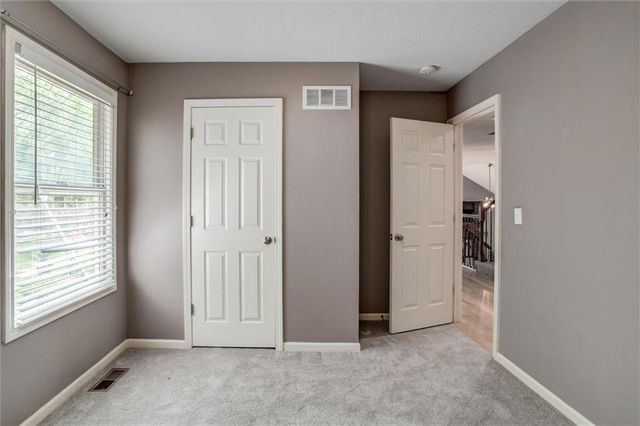 503 S 137th Place, Bonner Springs, KS 66012