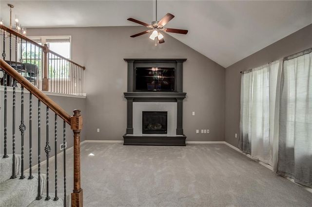 503 S 137th Place, Bonner Springs, KS 66012
