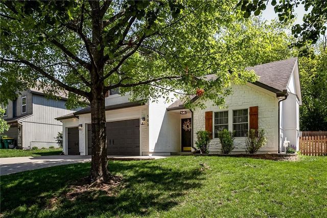 503 S 137th Place, Bonner Springs, KS 66012