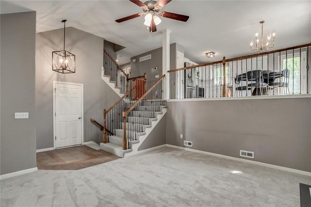 503 S 137th Place, Bonner Springs, KS 66012