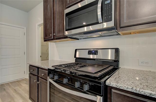 3427 Iron Hearth Bend, Snellville, GA 30039