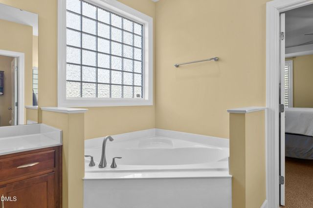 605 N Scotswood Boulevard, Hillsborough, NC 27278