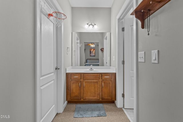 605 N Scotswood Boulevard, Hillsborough, NC 27278