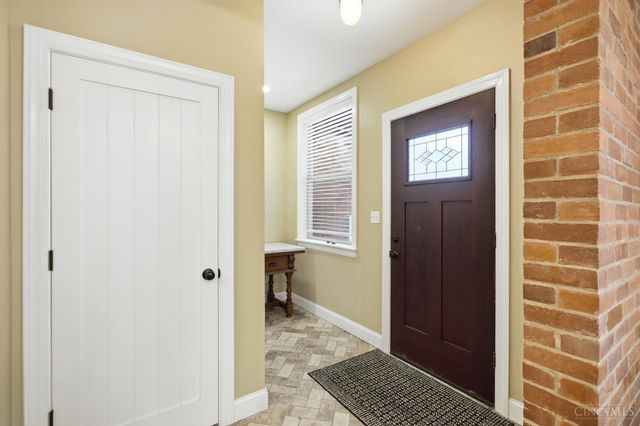 4208 Williamson Place, Cincinnati, OH 45223