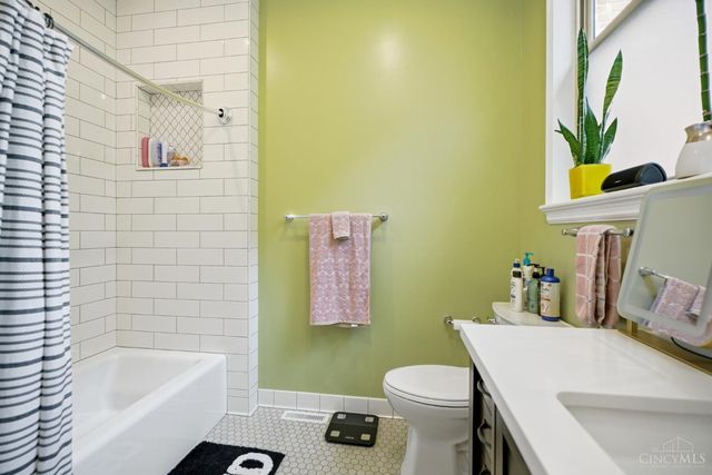 4208 Williamson Place, Cincinnati, OH 45223