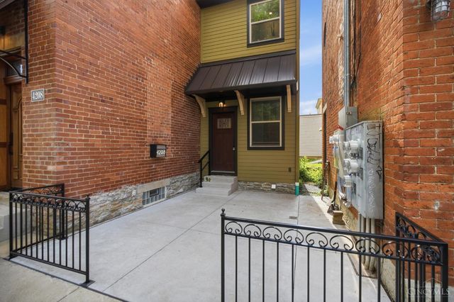 4208 Williamson Place, Cincinnati, OH 45223