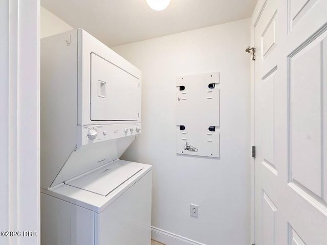 241 Riverside Dr Unit 807, Holly Hill, FL 32117