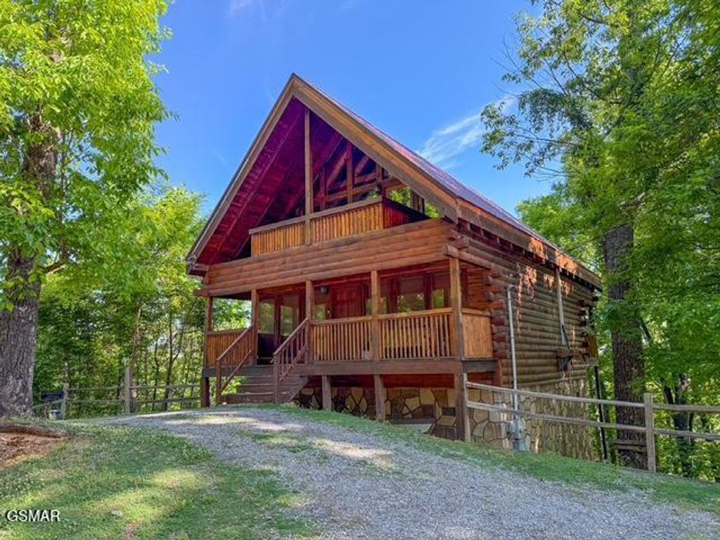 1816 N Dogwood Lane, Sevierville, TN 37876