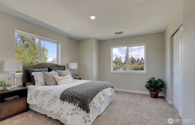 234 S 70th Street #1-5, Tacoma, WA 98408