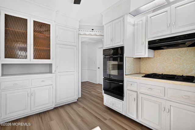 12 Sutphin Avenue, Matawan, NJ 07747