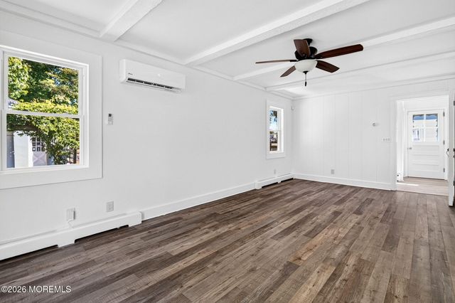 12 Sutphin Avenue, Matawan, NJ 07747