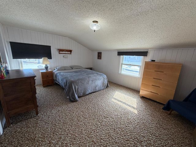 401 Center Street E, Roseau, MN 56751