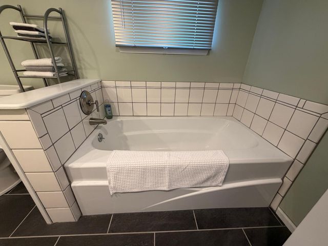 401 Center Street E, Roseau, MN 56751