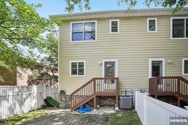 174 Fort Lee Road B, Leonia, NJ 07605